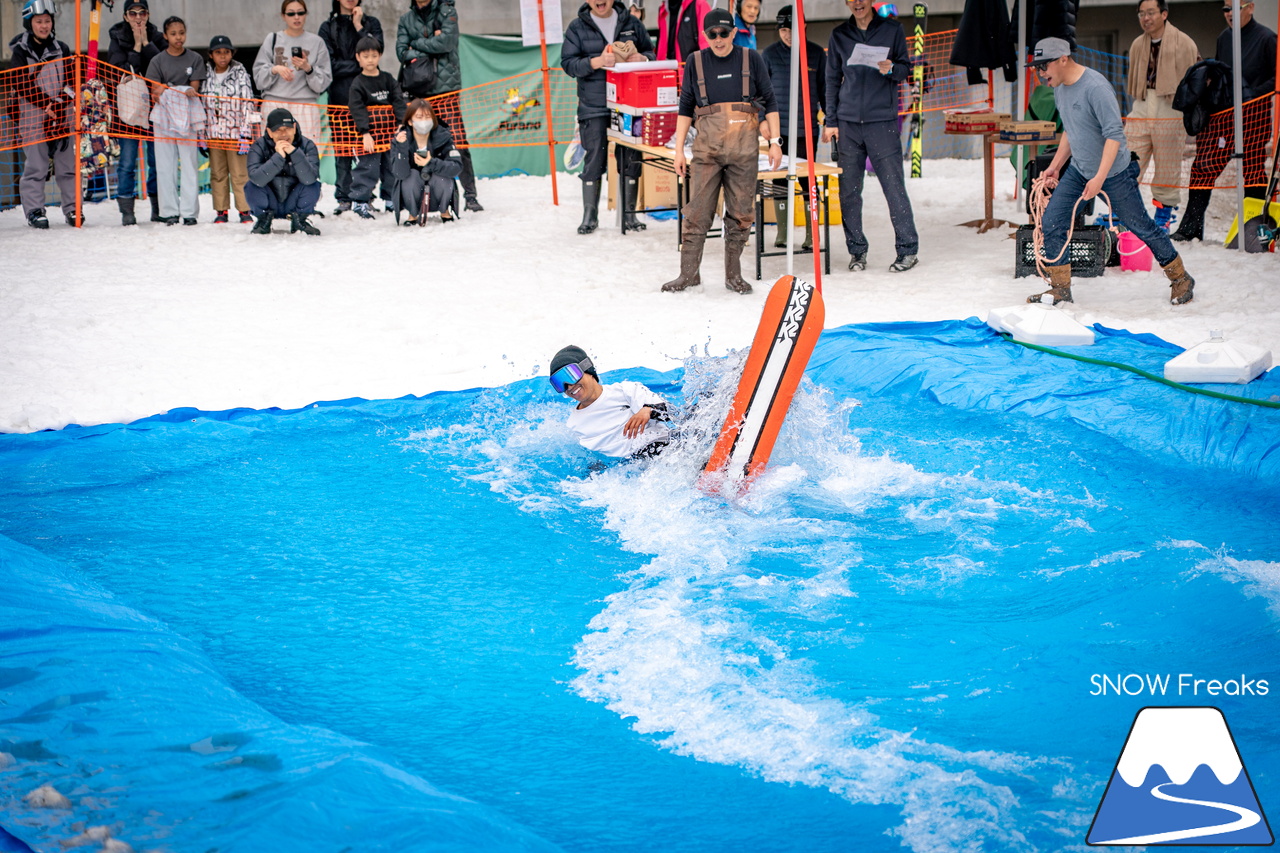 富良野スキー場｜いよいよインターナショナルなイベントに？！春シーズン恒例『第13回 Pond Skimming 池渡り』開催～♪